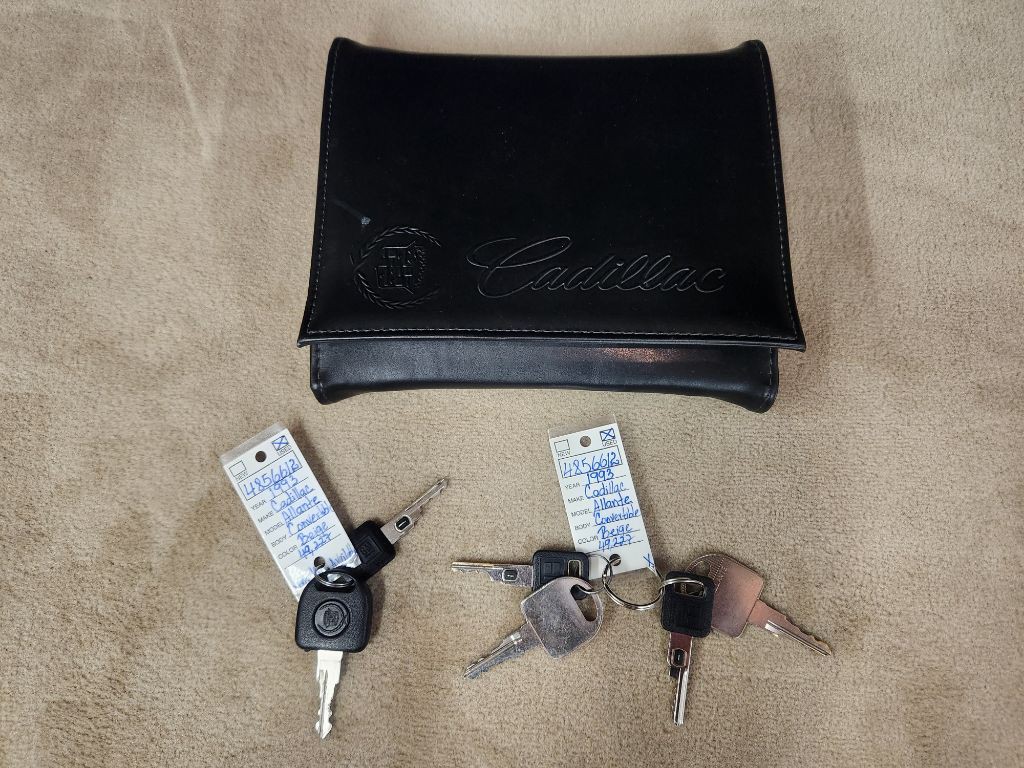 1993 Cadillac Allante Image 40
