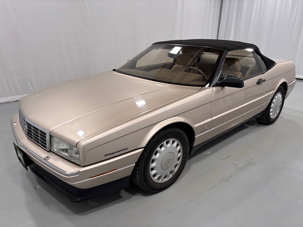 1993 Cadillac Allante Image 1
