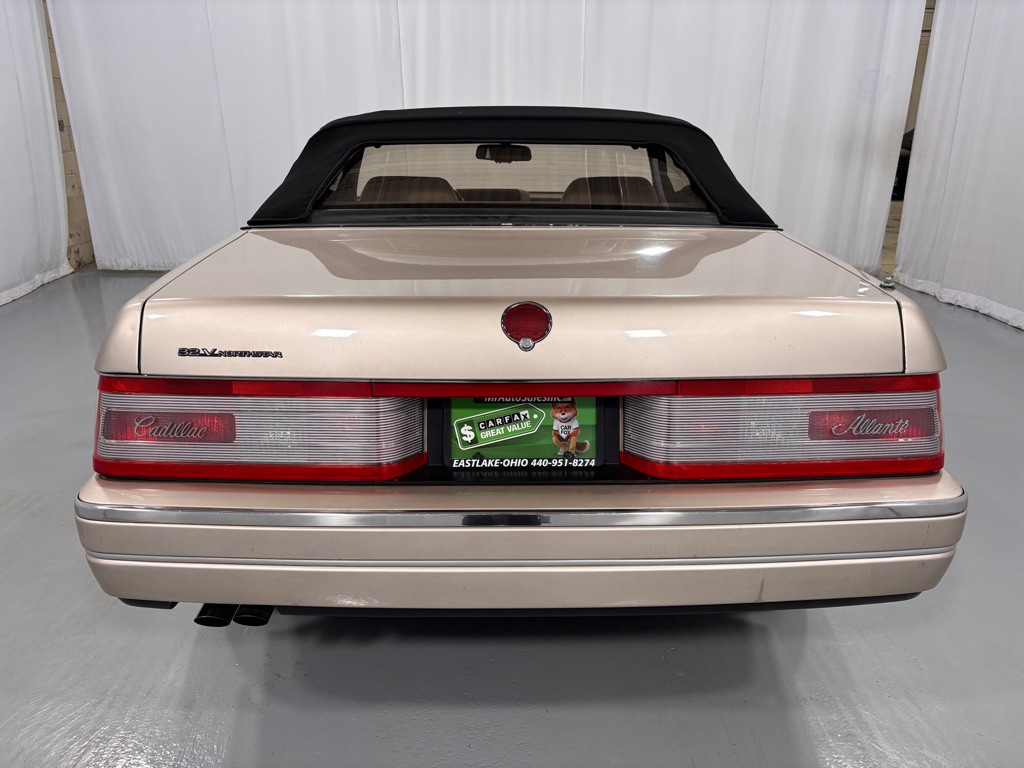 1993 Cadillac Allante Image 6