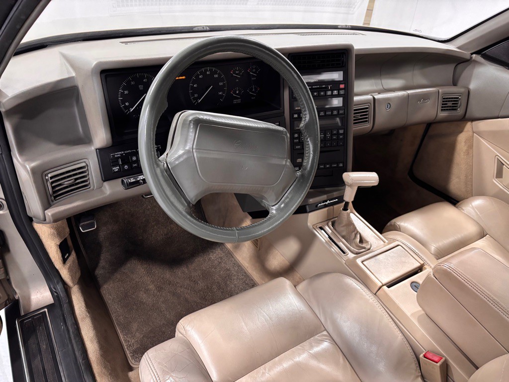 1993 Cadillac Allante Image 9