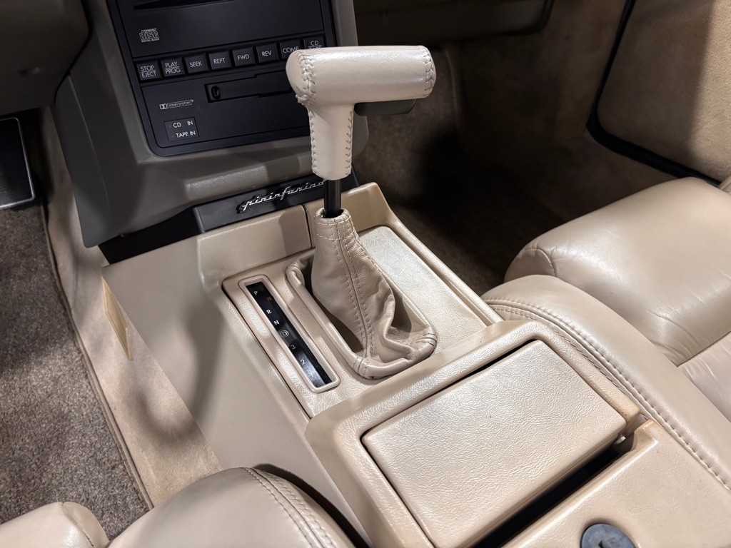 1993 Cadillac Allante Image 13