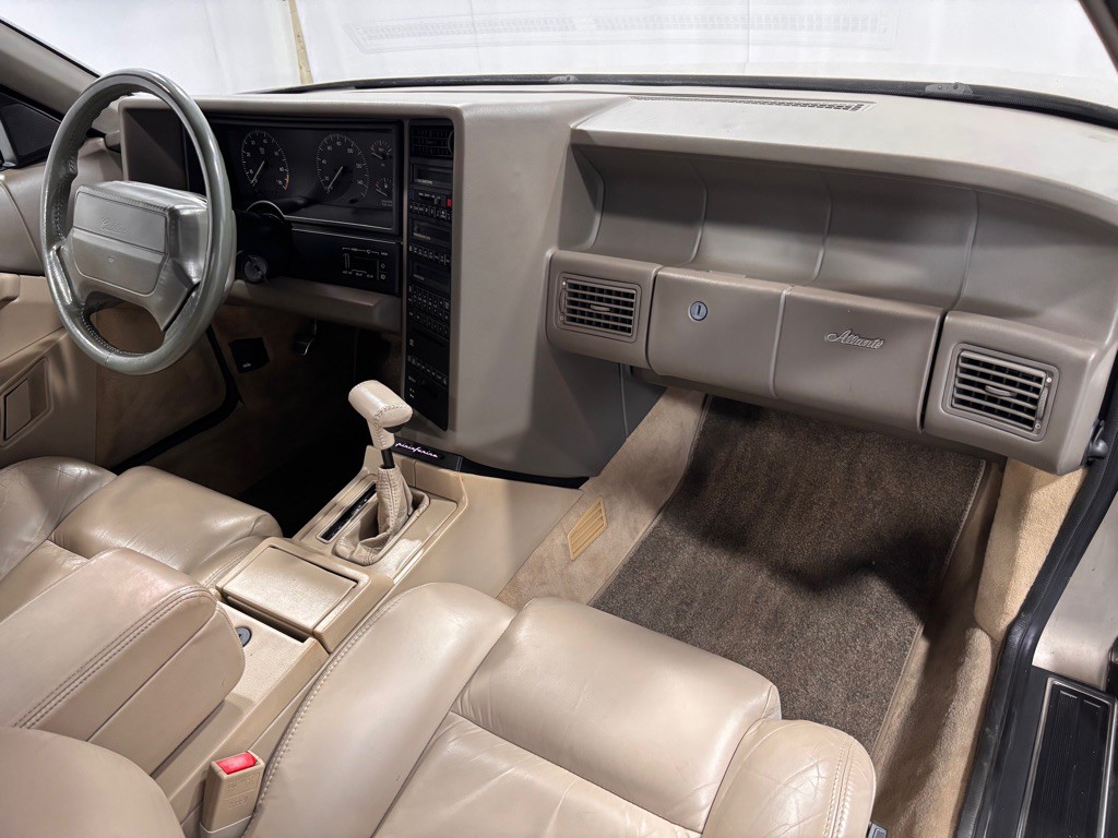 1993 Cadillac Allante Image 16
