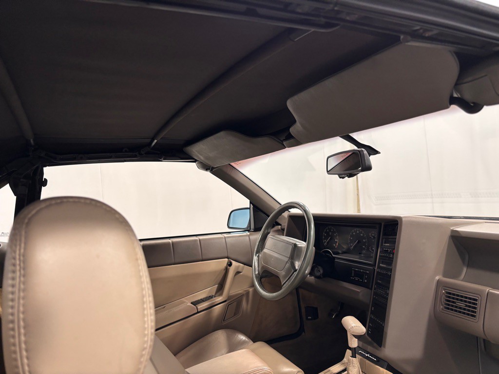 1993 Cadillac Allante Image 19