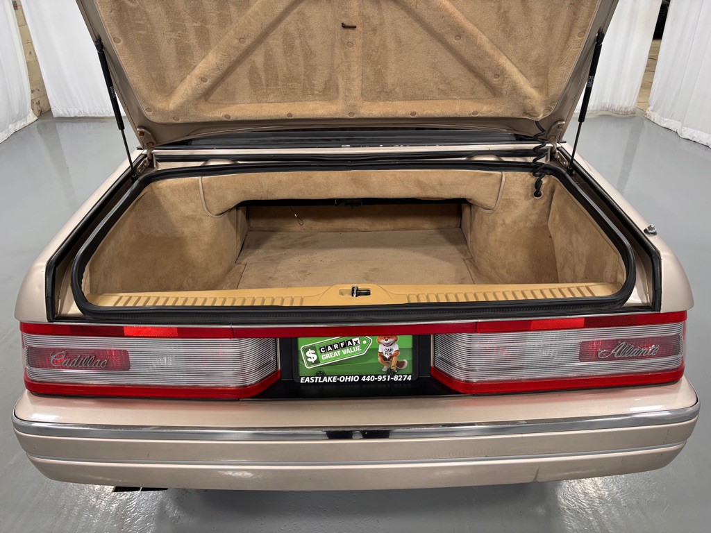 1993 Cadillac Allante Image 21