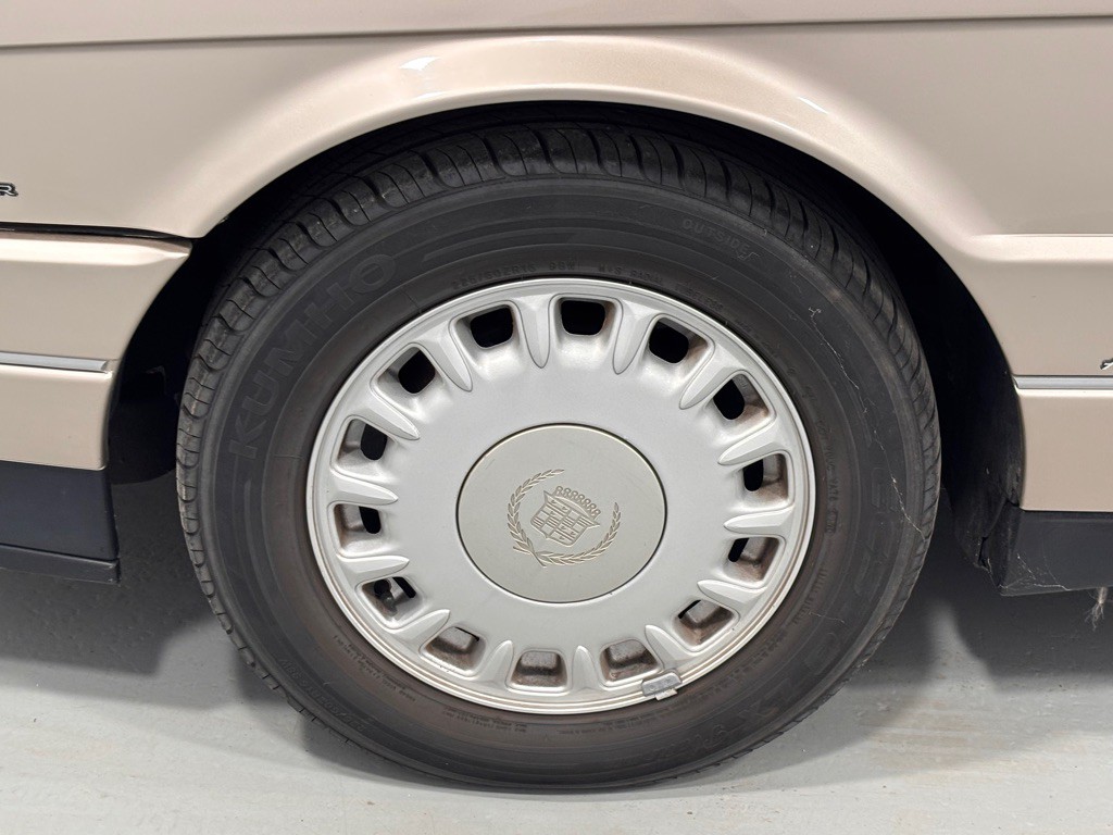 1993 Cadillac Allante Image 23