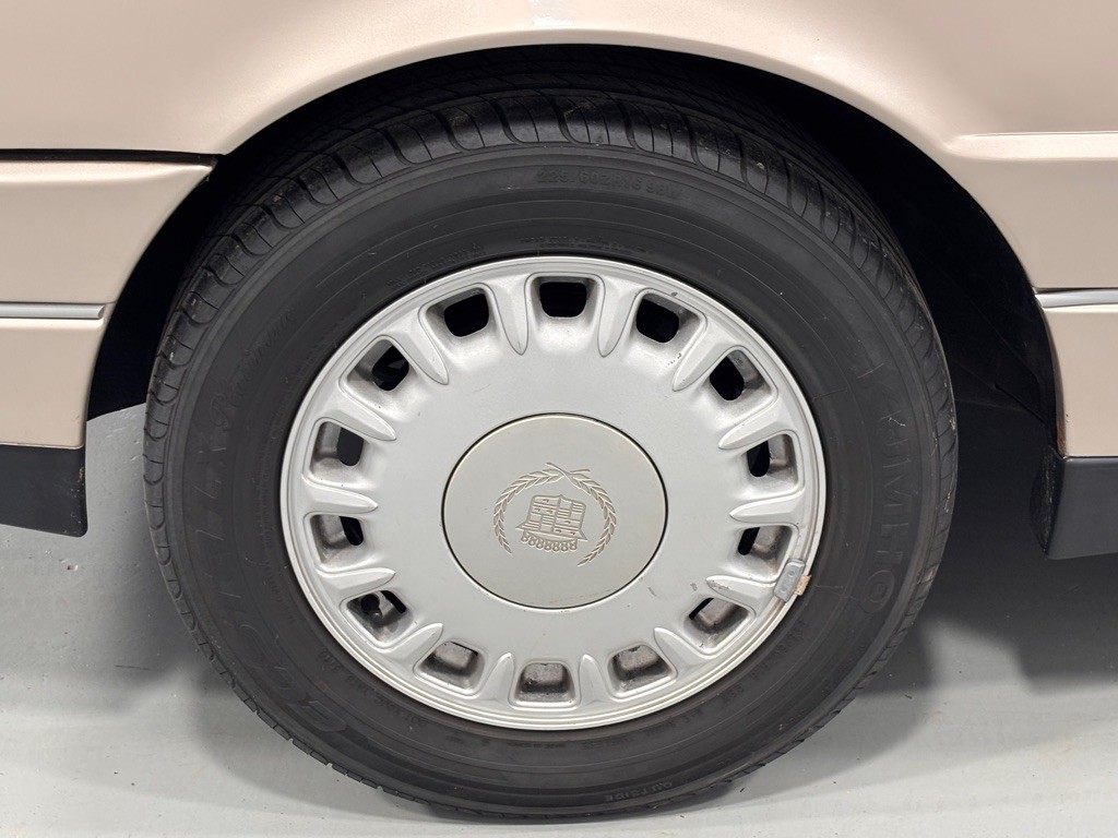 1993 Cadillac Allante Image 26