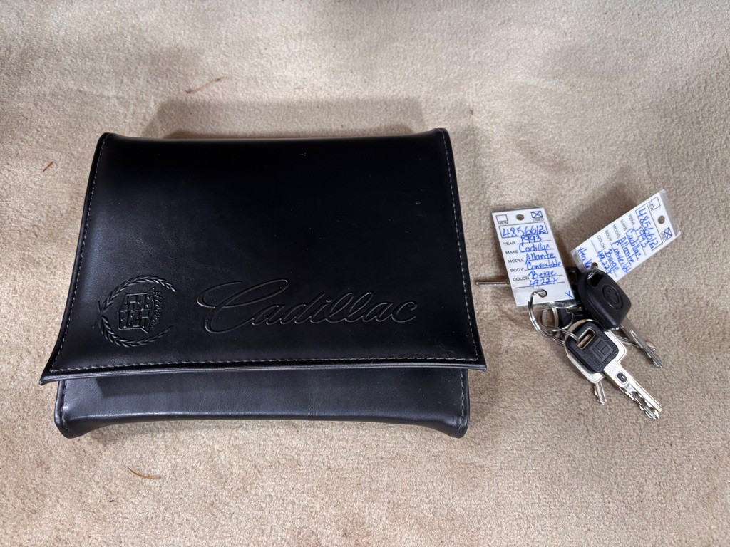 1993 Cadillac Allante Image 27