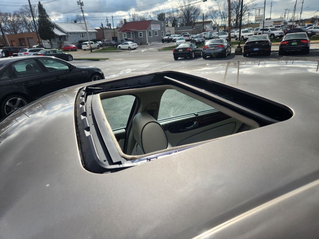 2008 Jaguar Vandenplas Image 7