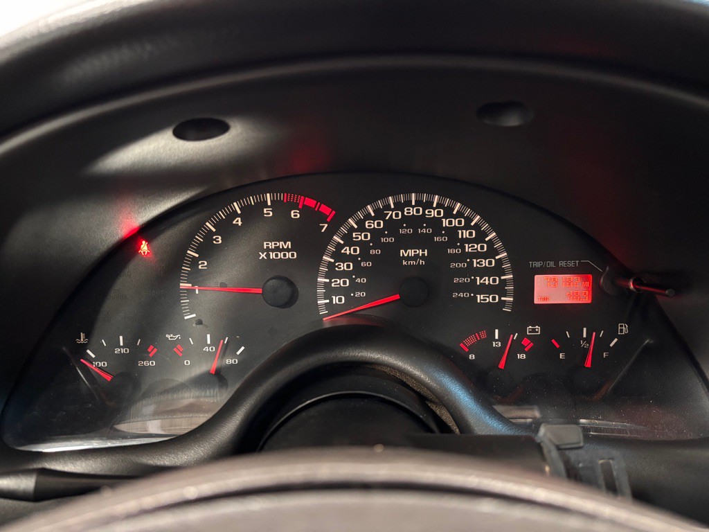 2001 Chevrolet Camaro Image 15