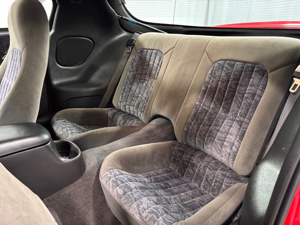 2001 Chevrolet Camaro Image 22