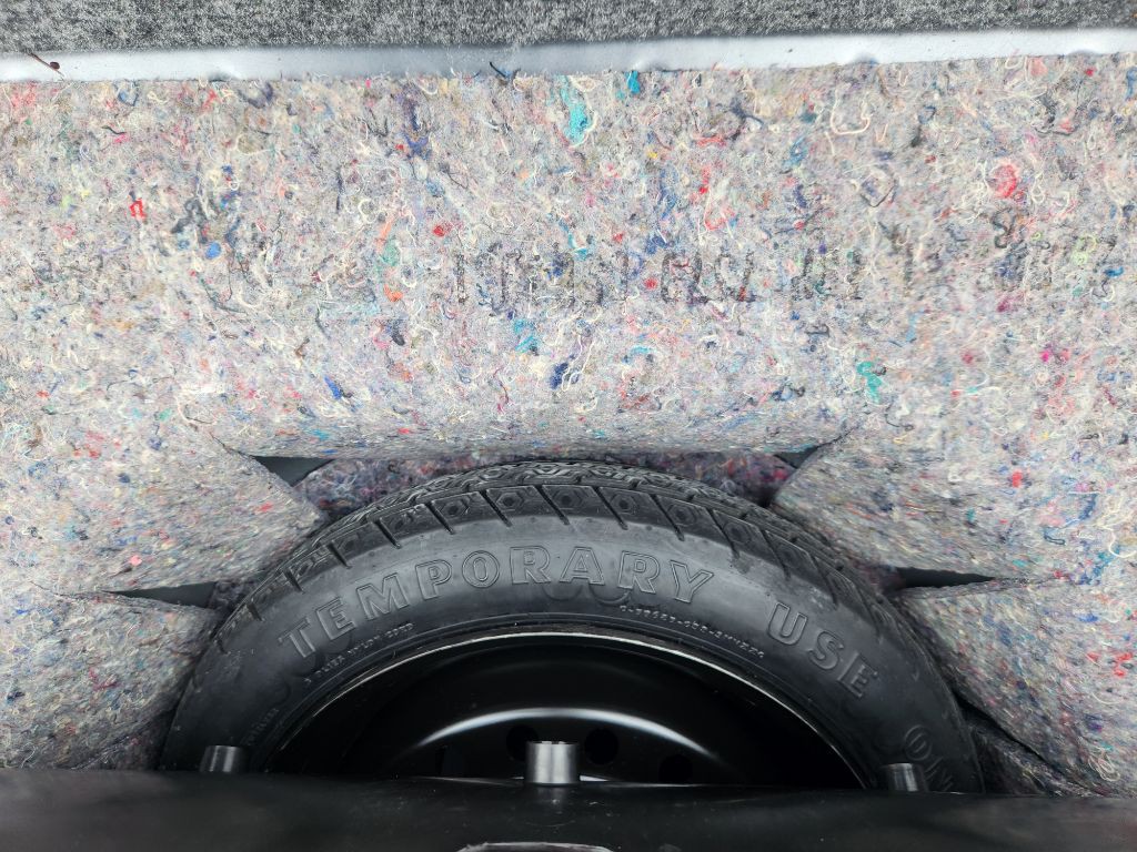 1990 Cadillac Fleetwood Image 36