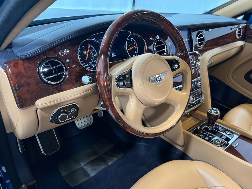 2017 Bentley Mulsanne Image 9