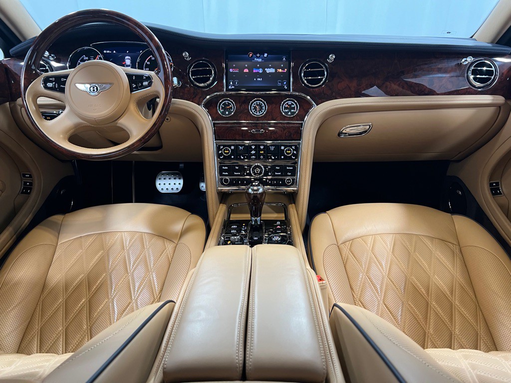 2017 Bentley Mulsanne Image 10