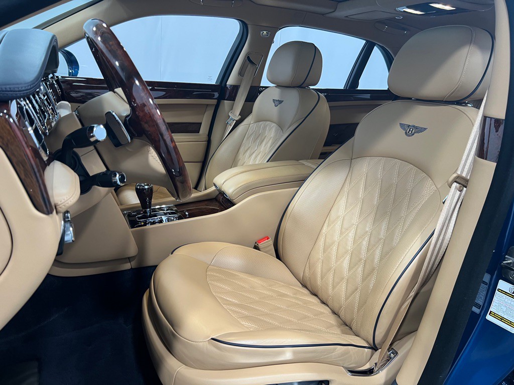 2017 Bentley Mulsanne Image 12