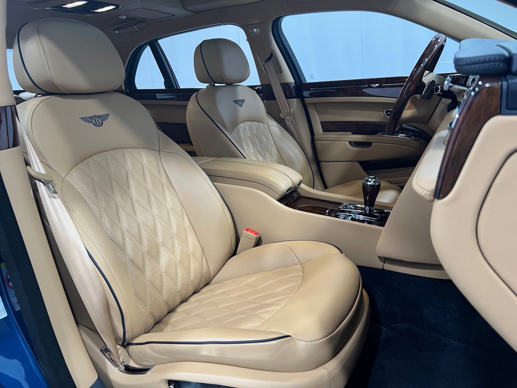 2017 Bentley Mulsanne Image 18