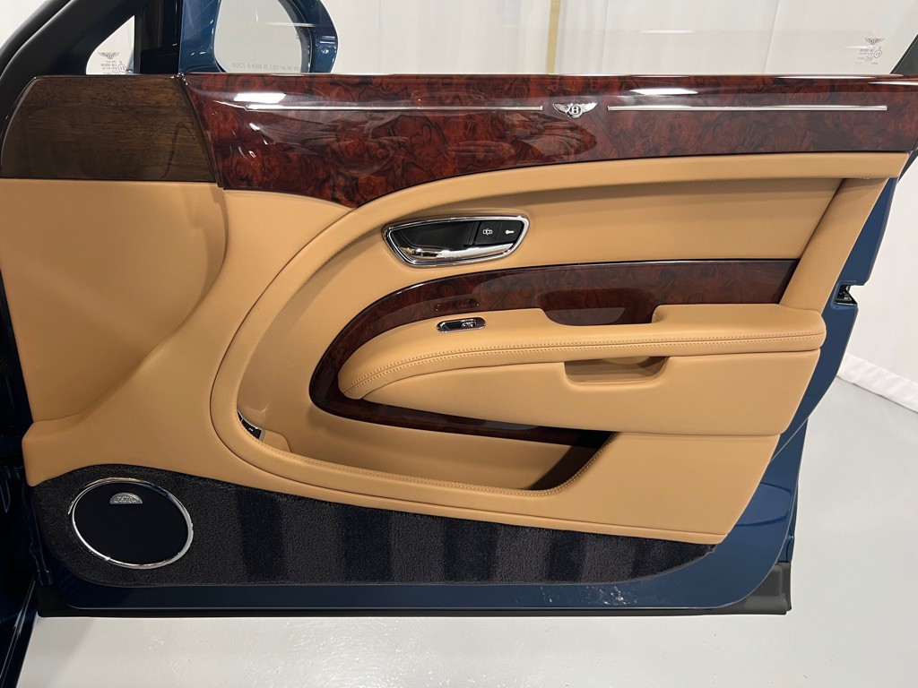 2017 Bentley Mulsanne Image 19