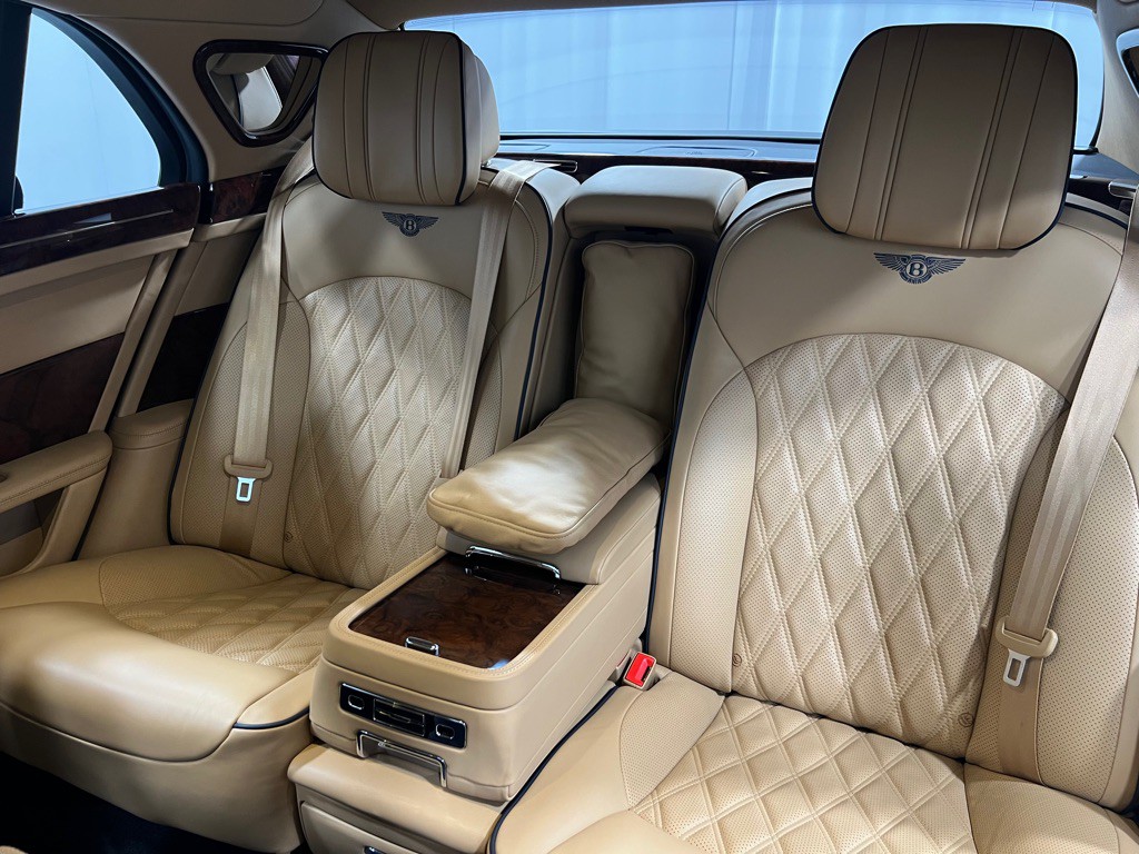 2017 Bentley Mulsanne Image 21