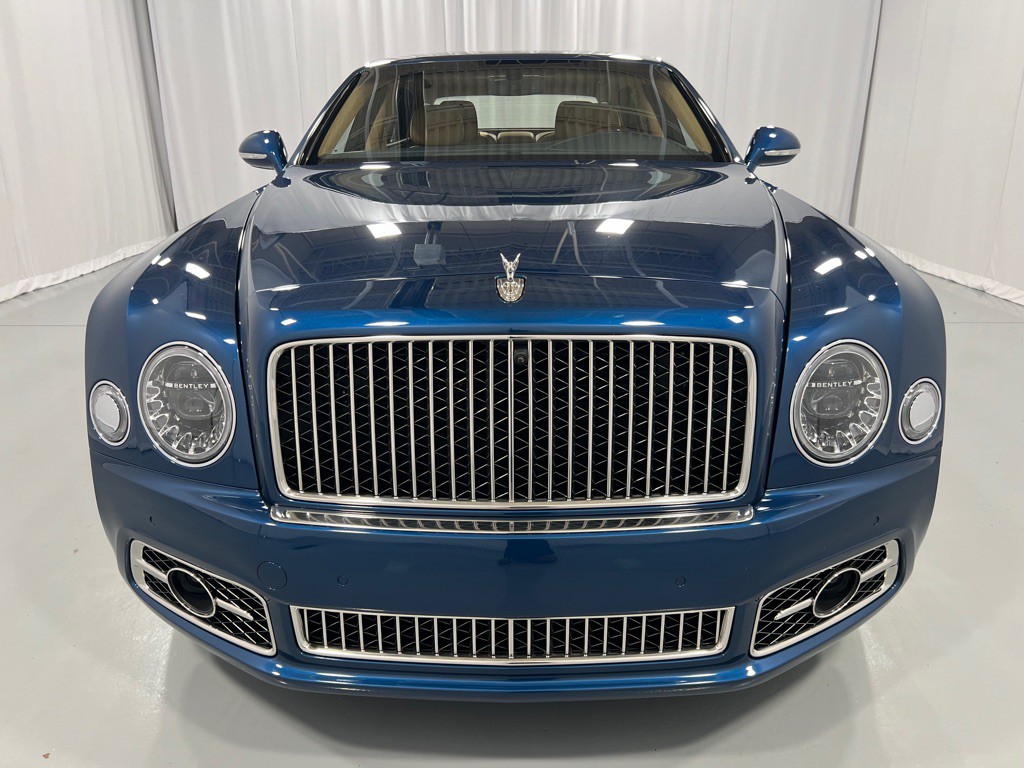 2017 Bentley Mulsanne Image 2