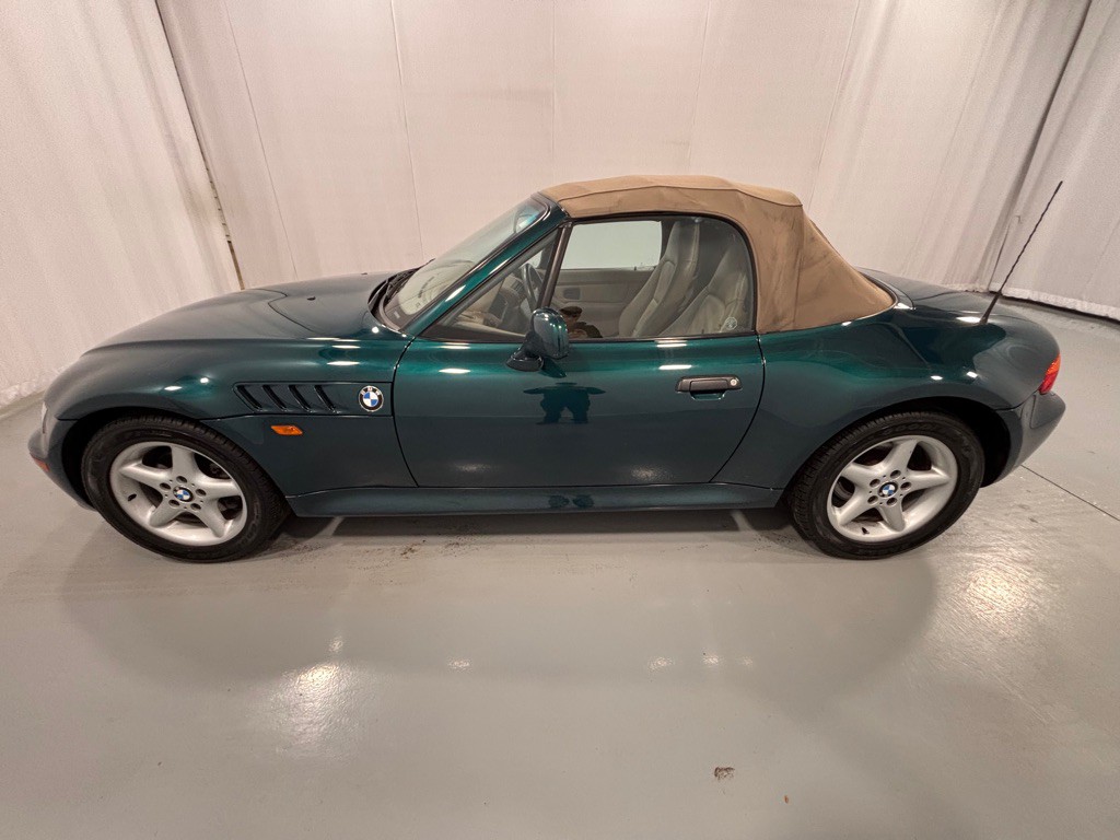 1998 BMW 3 Series Image 8