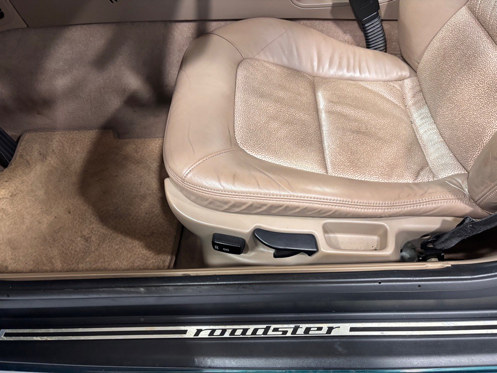 1998 BMW 3 Series Image 10