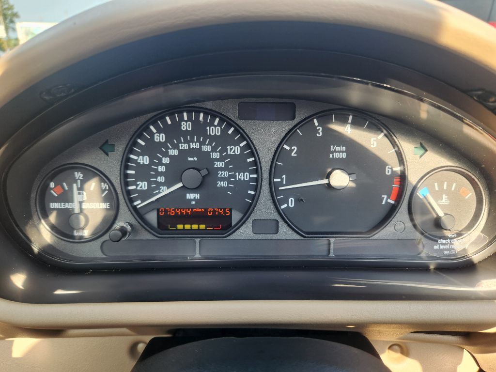 1998 BMW 3 Series Image 15