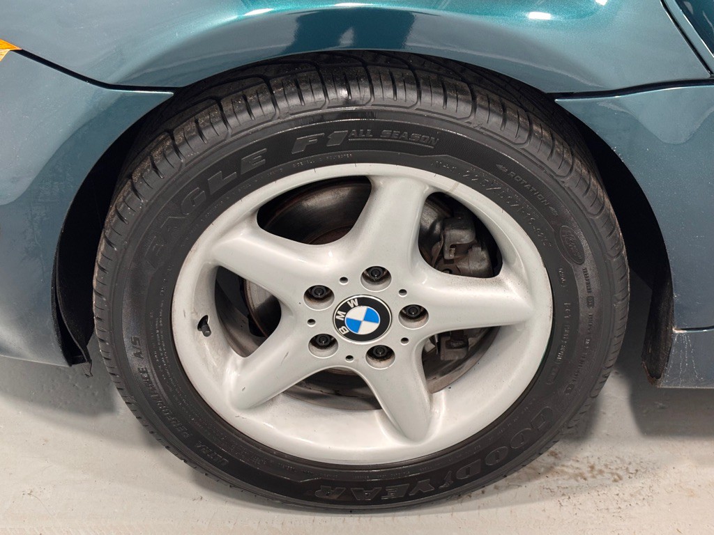 1998 BMW 3 Series Image 22