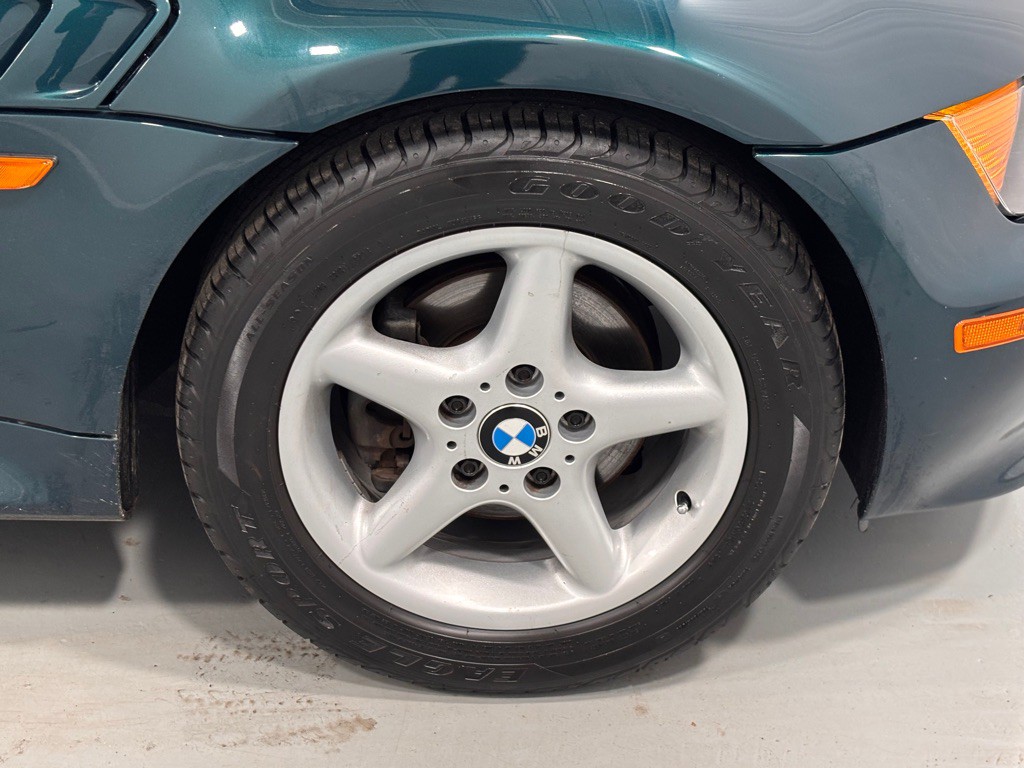 1998 BMW 3 Series Image 24