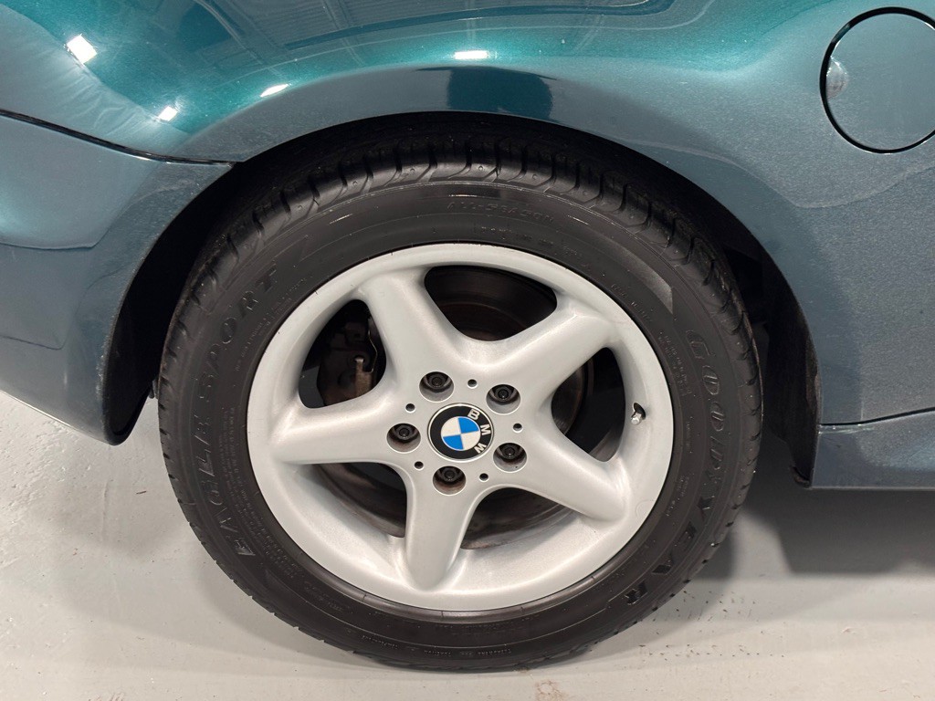 1998 BMW 3 Series Image 25