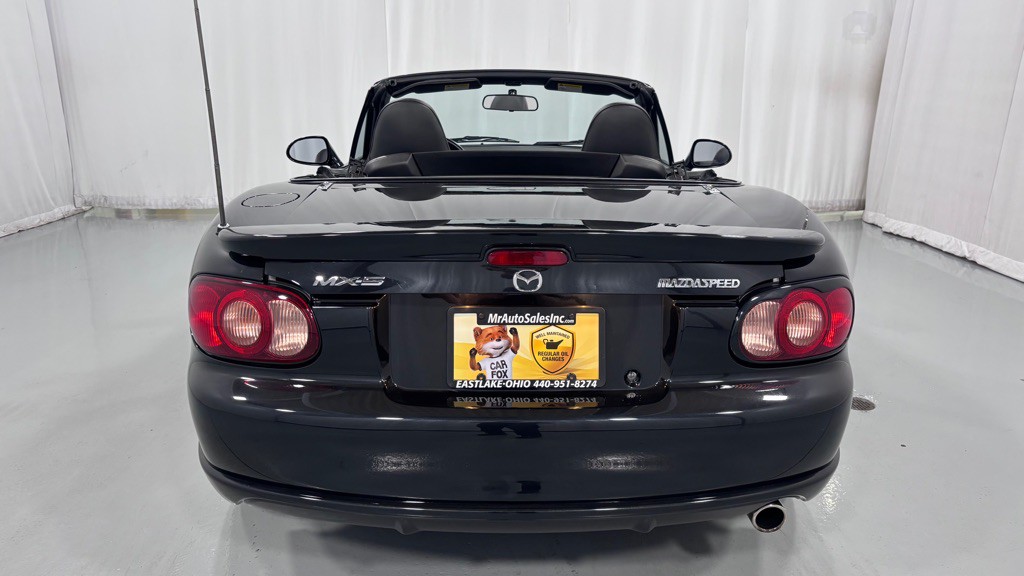 2005 Mazda MX-5 Miata Image 5