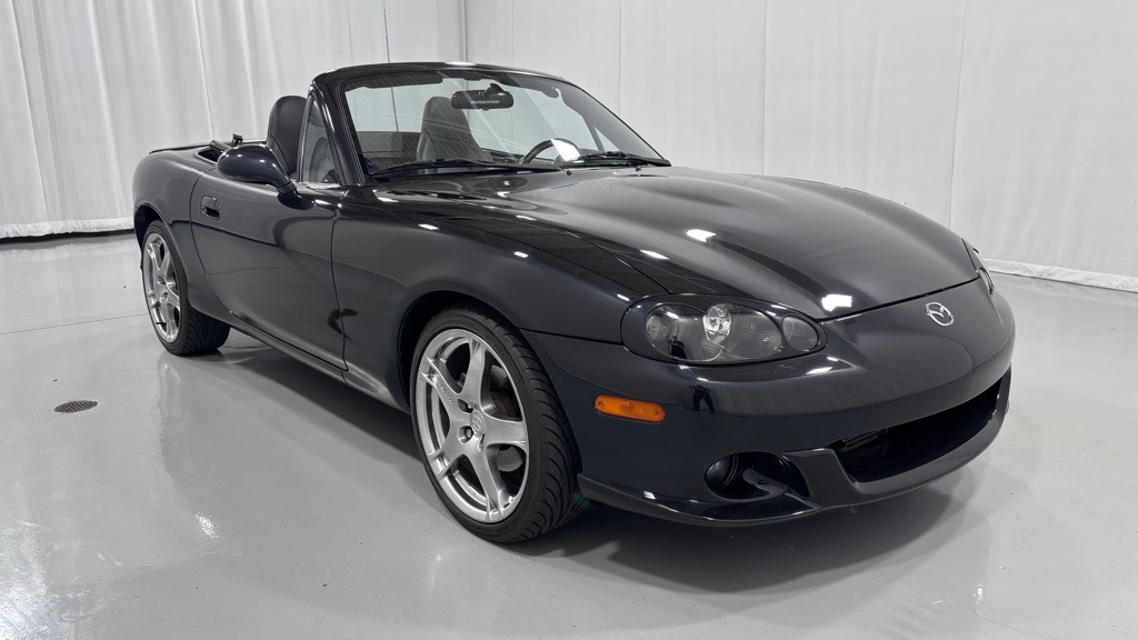 2005 Mazda MX-5 Miata Image 7