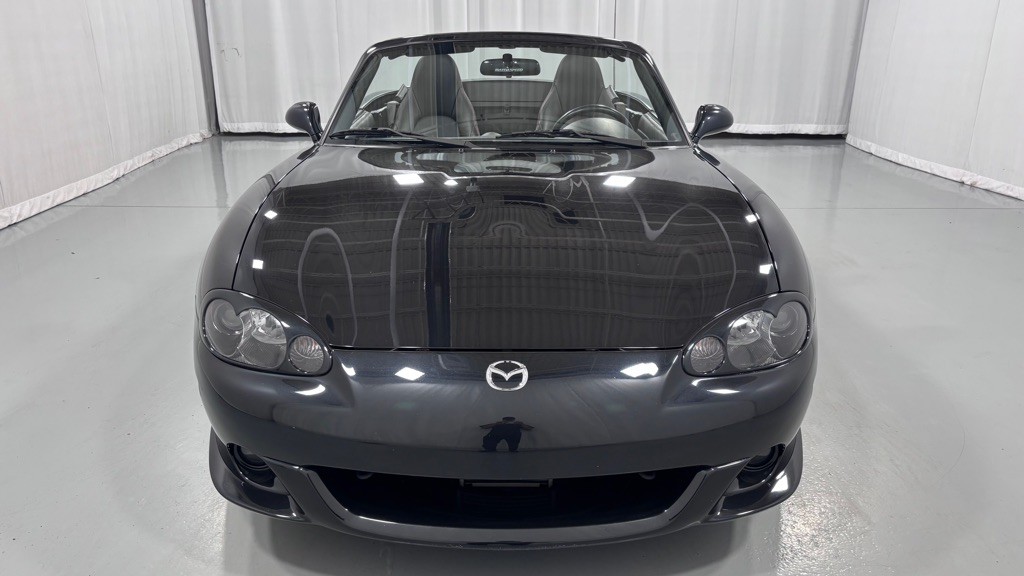 2005 Mazda MX-5 Miata Image 10