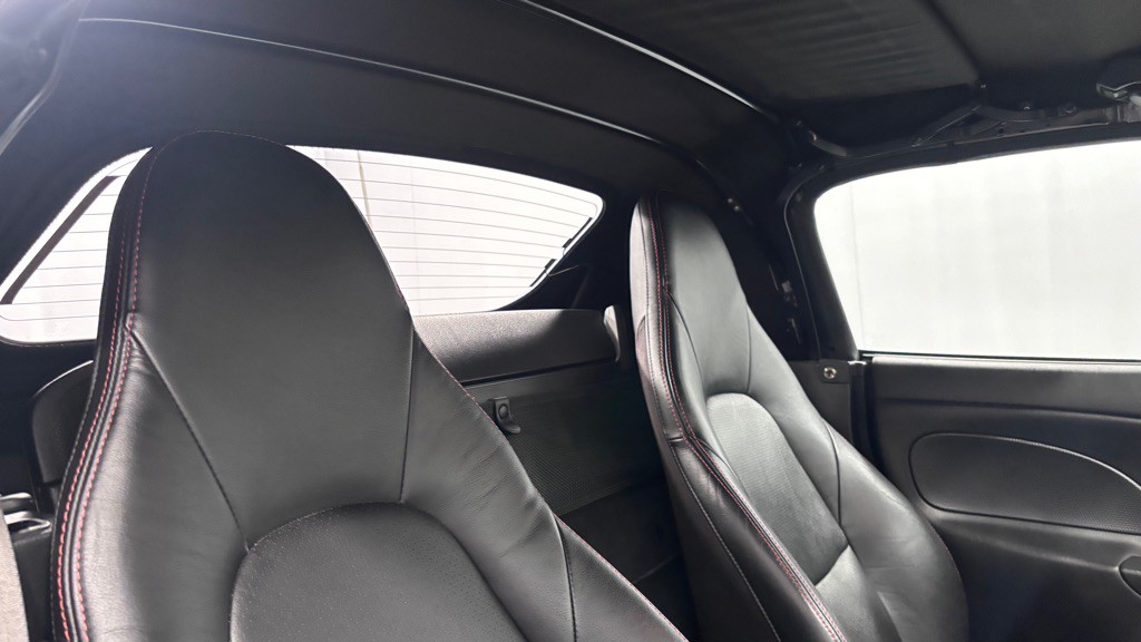 2005 Mazda MX-5 Miata Image 22