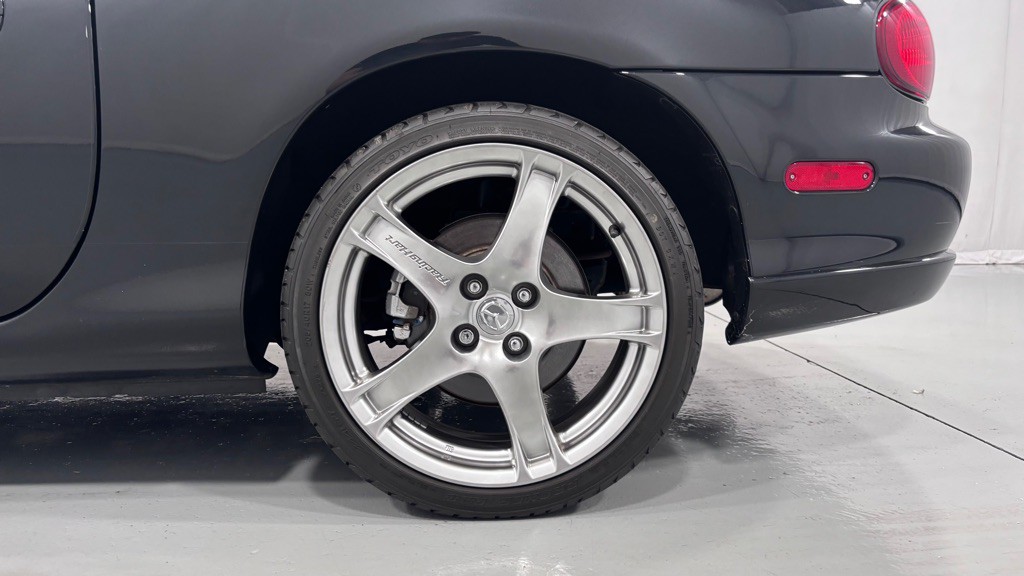 2005 Mazda MX-5 Miata Image 27