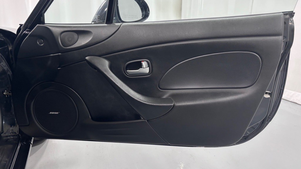 2005 Mazda MX-5 Miata Image 31