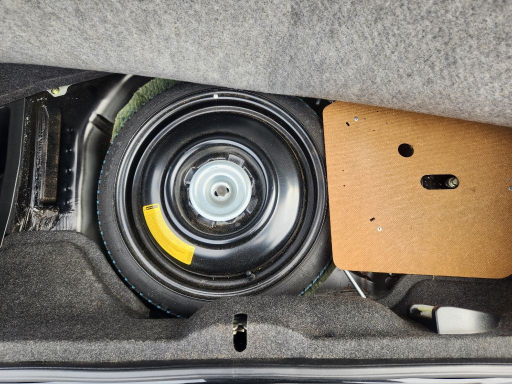 2005 Mazda MX-5 Miata Image 35