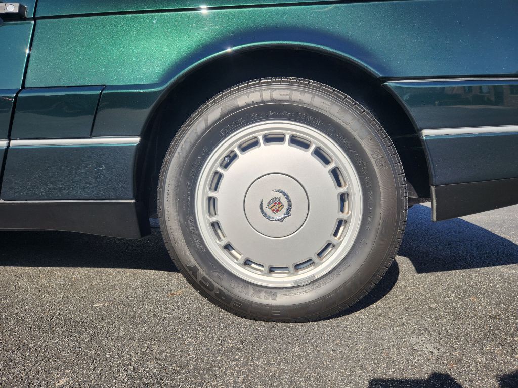 1992 Cadillac Allante Image 10