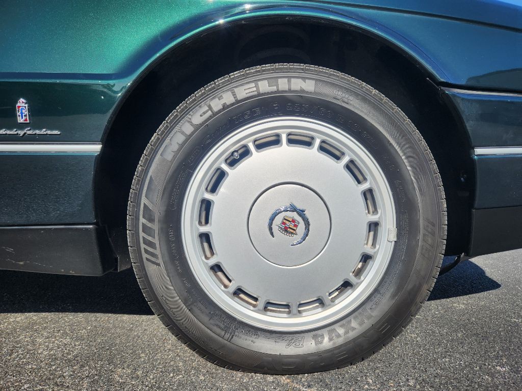 1992 Cadillac Allante Image 12