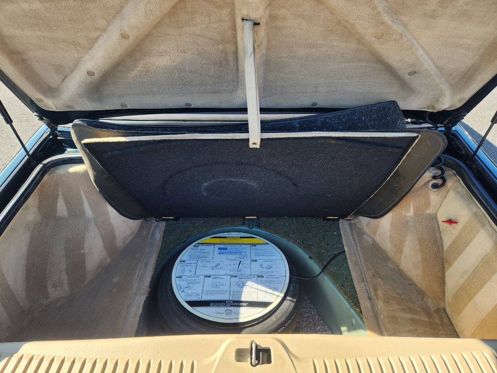 1992 Cadillac Allante Image 29