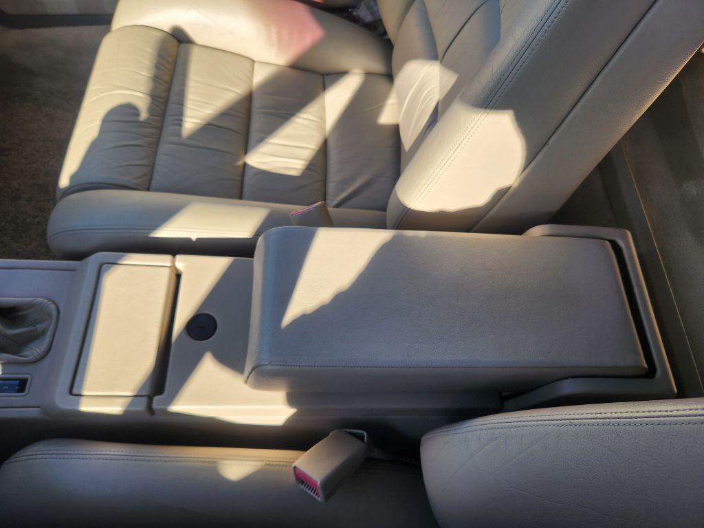 1992 Cadillac Allante Image 35