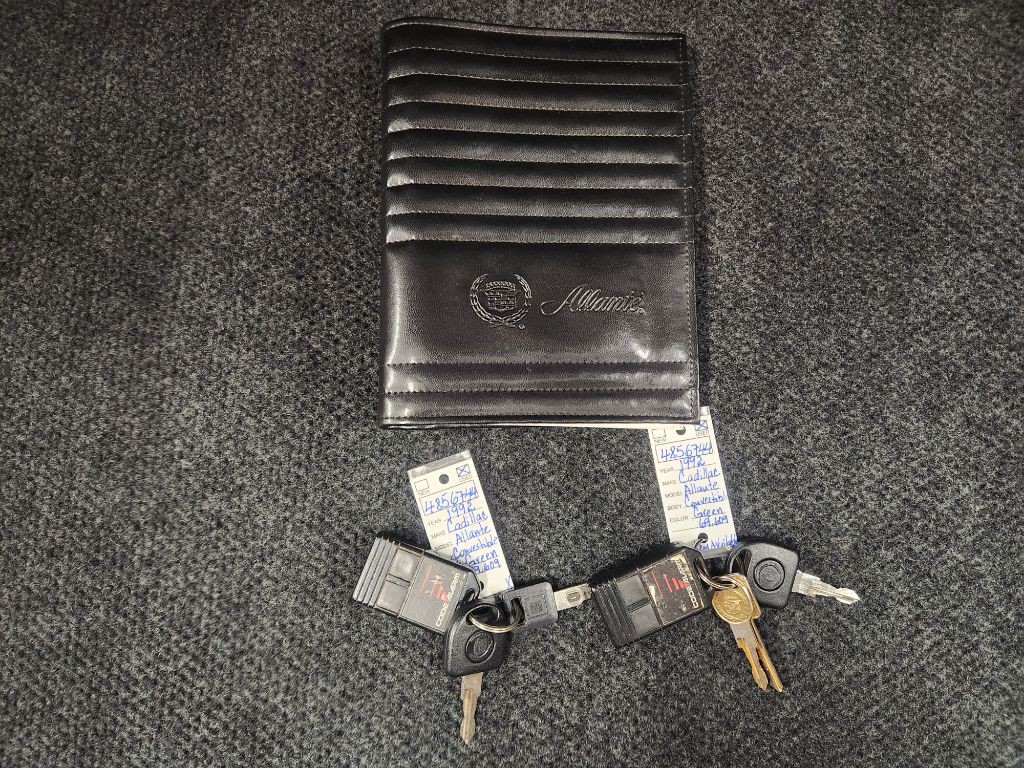 1992 Cadillac Allante Image 42
