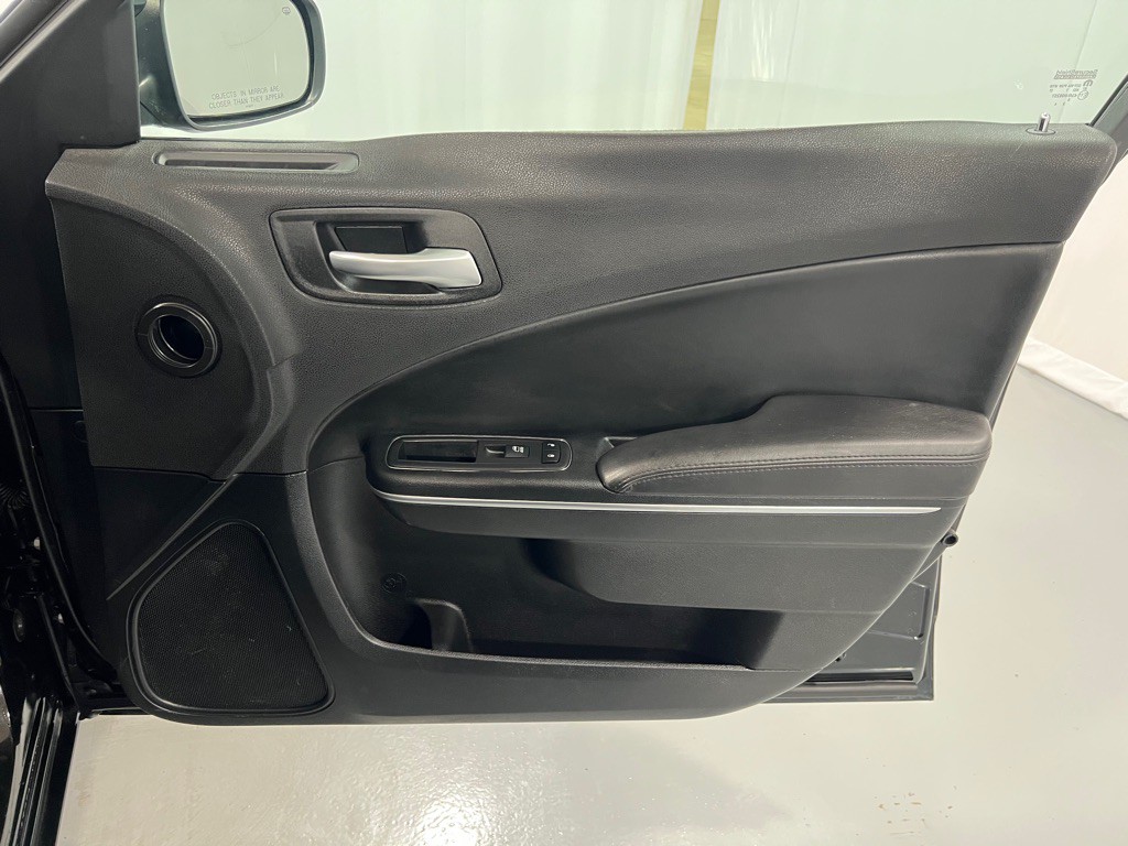2017 Dodge Charger Image 22