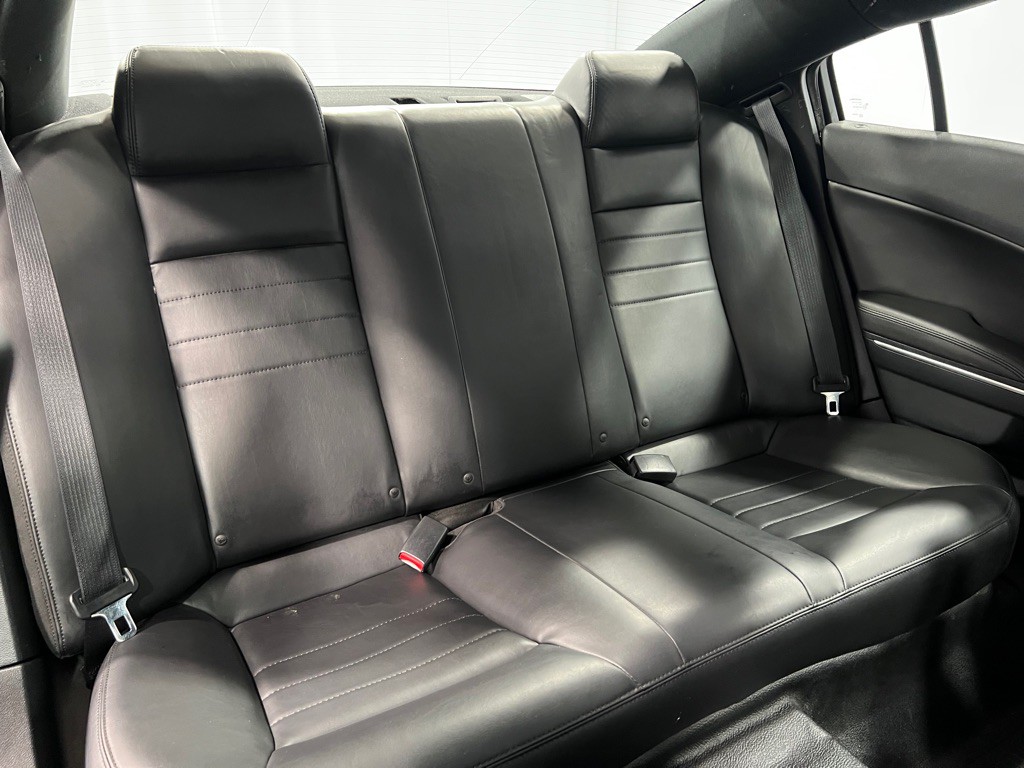 2017 Dodge Charger Image 27