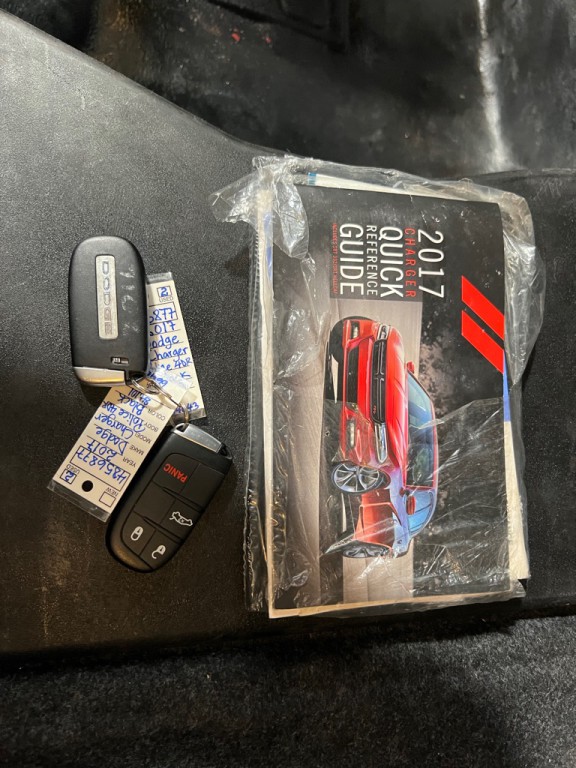 2017 Dodge Charger Image 31