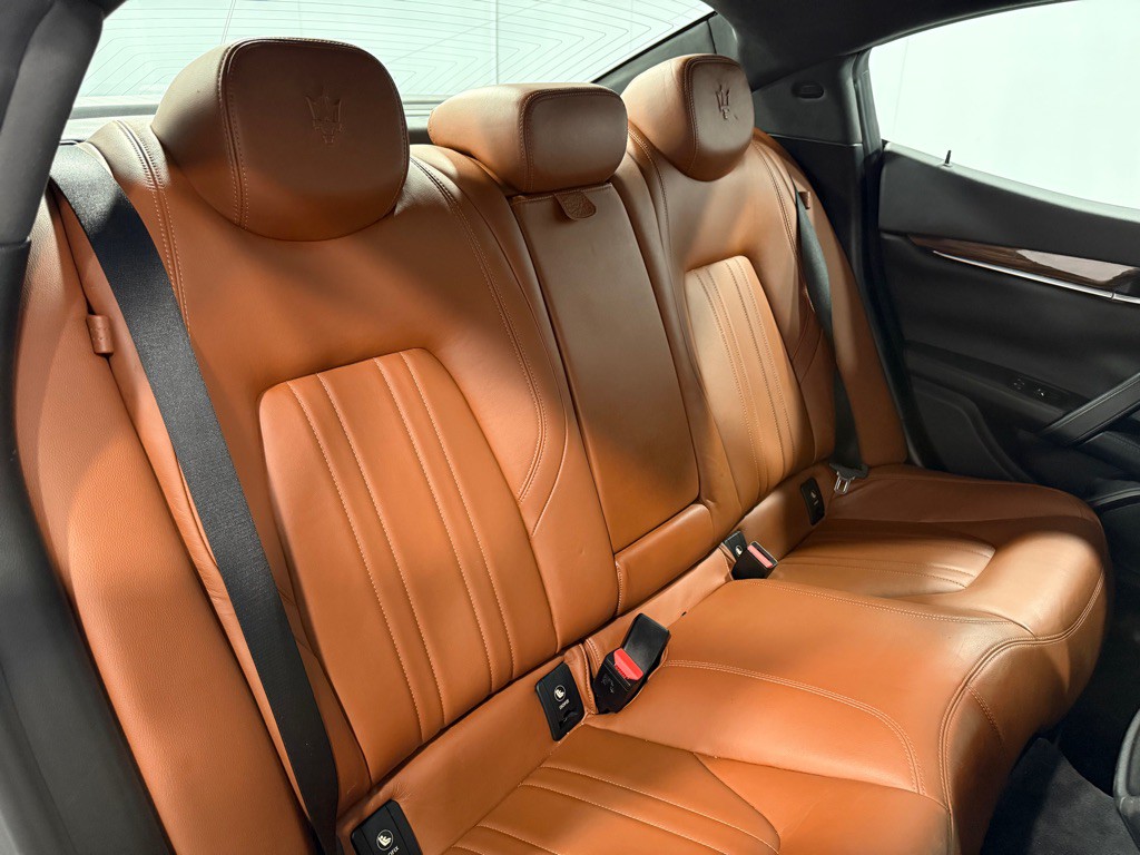 2014 Maserati Ghibli Image 25
