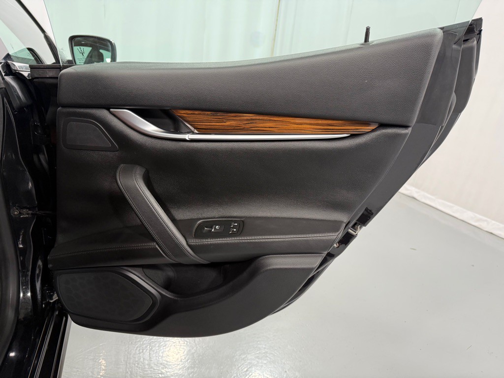 2014 Maserati Ghibli Image 27