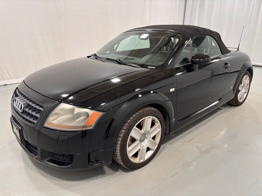 2004 Audi TT Image 1