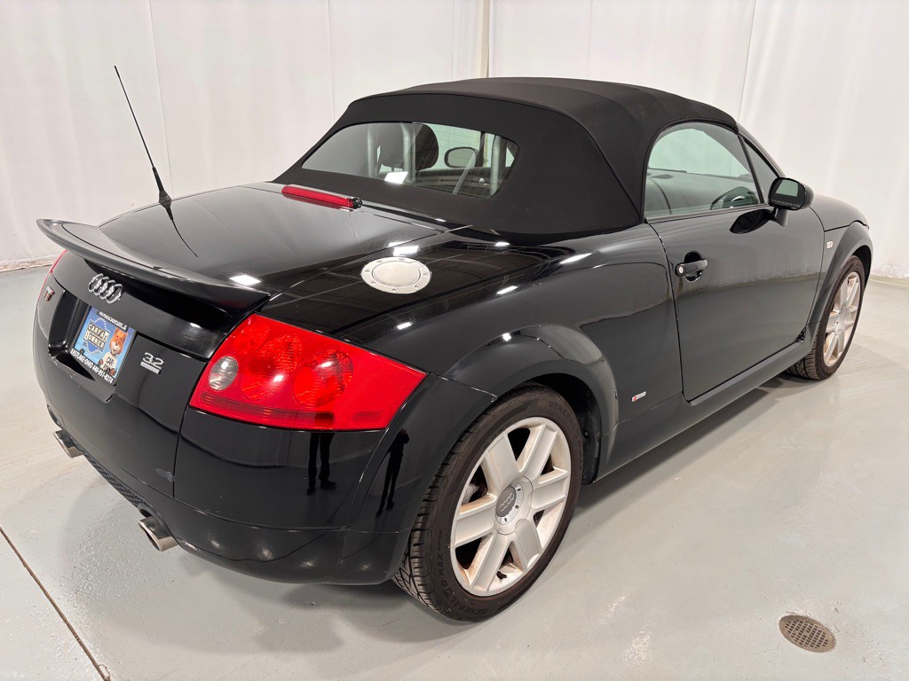 2004 Audi TT Image 5