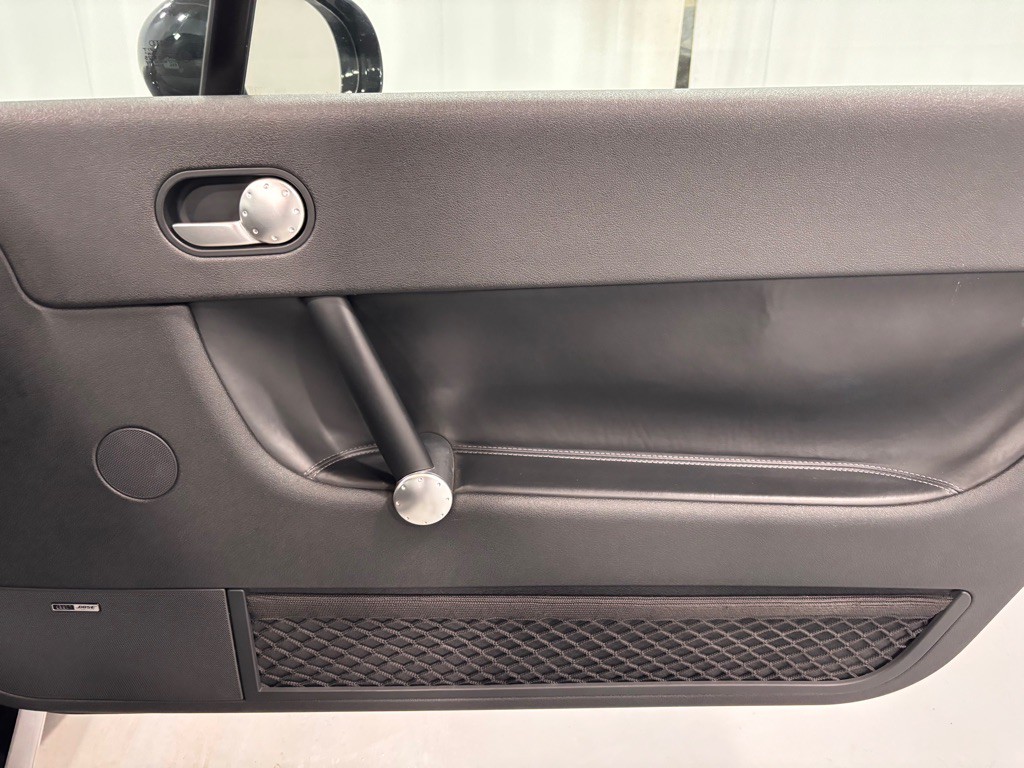 2004 Audi TT Image 20