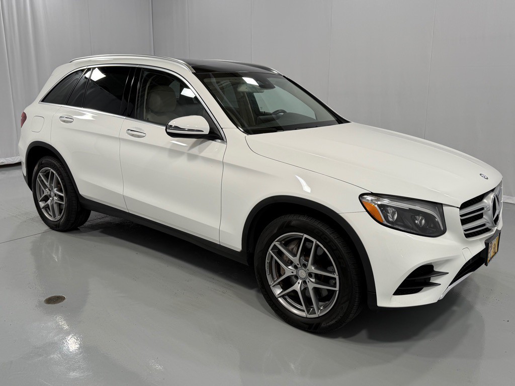 2016 Mercedes-Benz GLC-Class Image 3