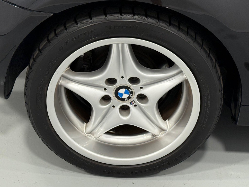 2000 BMW Z3 Image 23